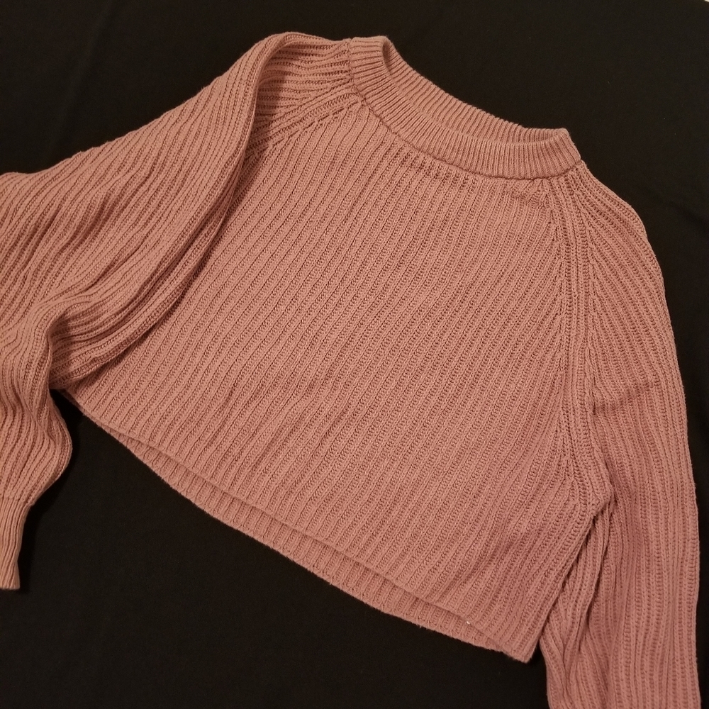 Crop knit long sleeve